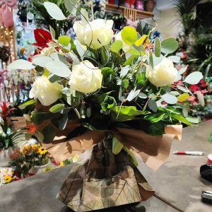 BOUQUET DI ROSE BIANCHE